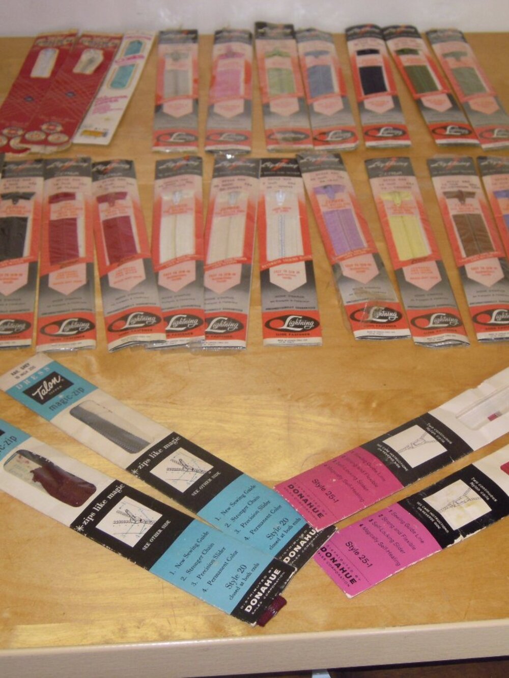 27 Lot Vintage Zippers New Old Stock Talon, JP Coats Talon Lightening